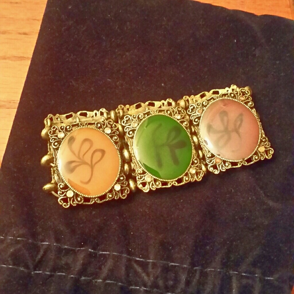 ⭐Fashion bracelet